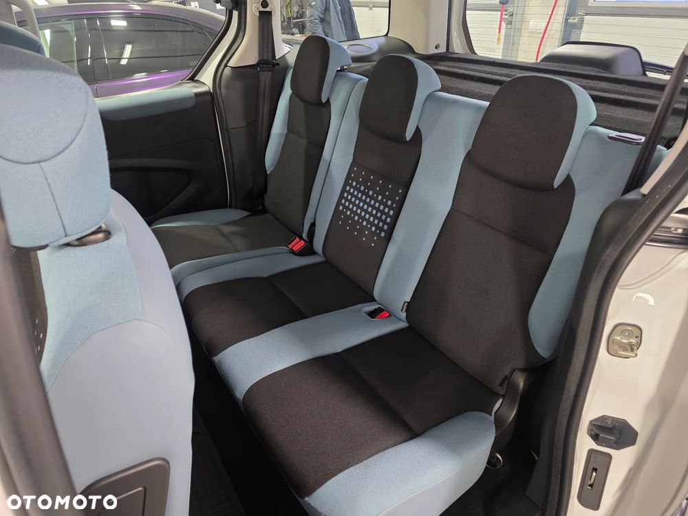 Citroën Berlingo Multispace e-HDi 90 FAP EGS6 Exclusive - 28