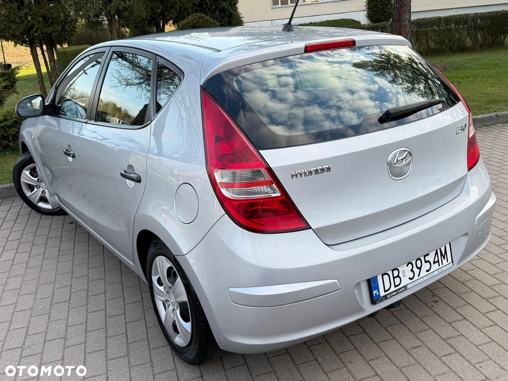 Hyundai i30 1.4 Blue Comfort - 24