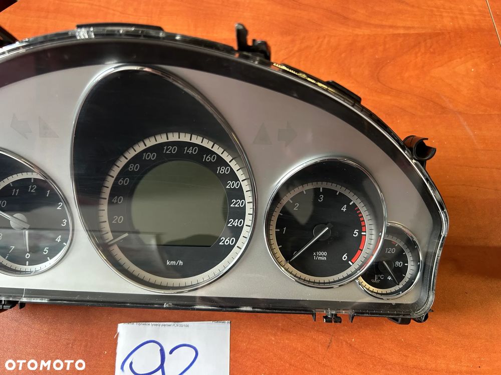 LICZNIK ZEGARY A2129001308 Mercedes-Benz E W212 - 2