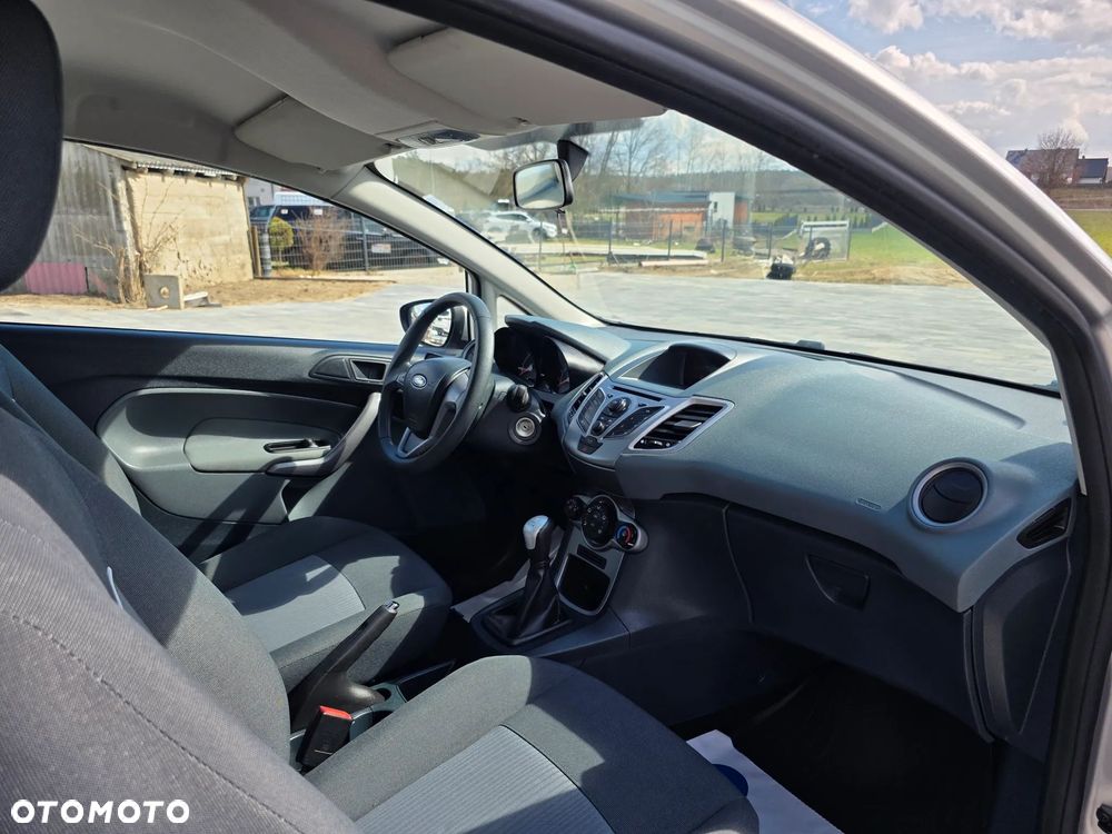 Ford Fiesta 1.25 Trend Edition - 19