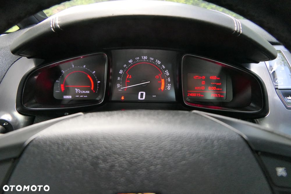 Citroën DS5 1.6 BlueHDi SoChic - 27