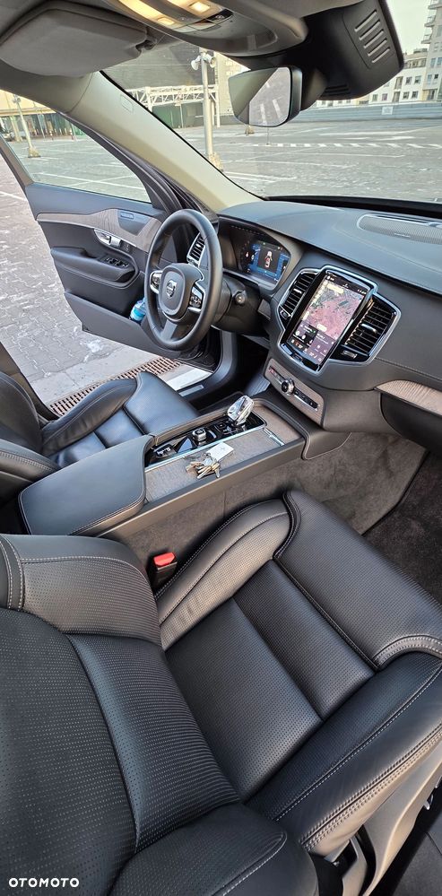 Volvo XC 90 B5 D AWD Plus Dark - 9