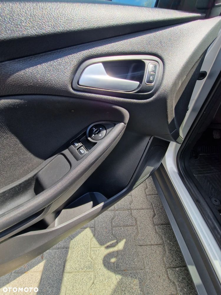 Ford Focus - 12