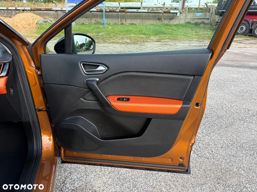 Renault Captur 1.3 TCe Intens EDC - 27