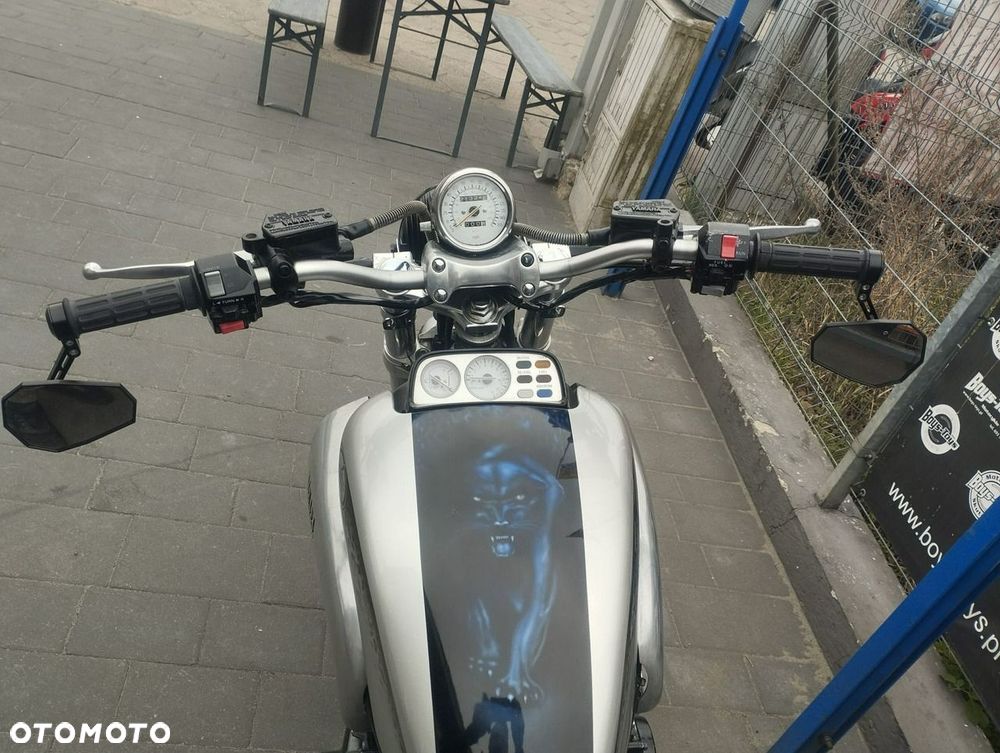Yamaha V-MAX - 8