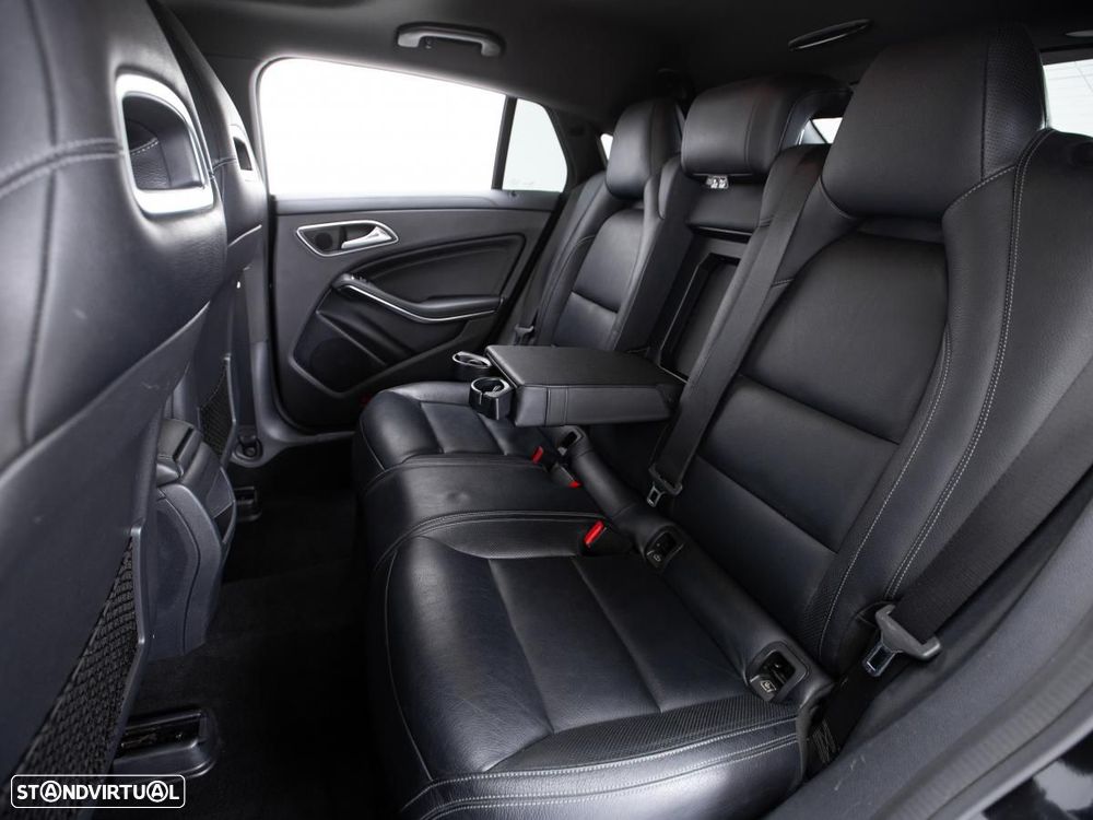 Mercedes-Benz CLA 220 — fotografia 9