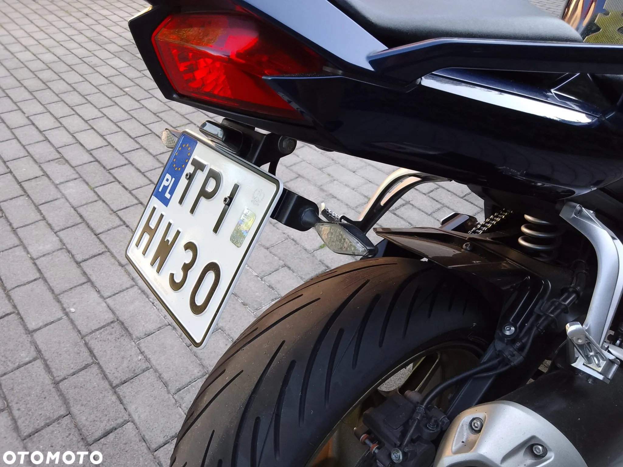 Yamaha FZ - 16