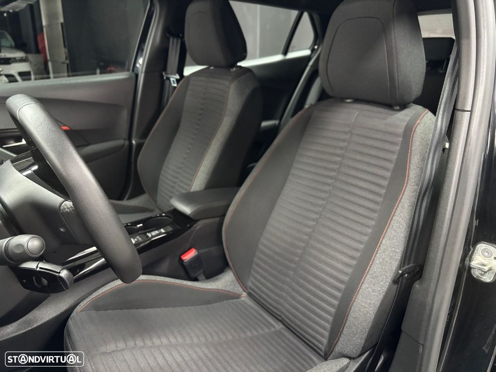 Peugeot e-2008 50 kWh Allure - 9