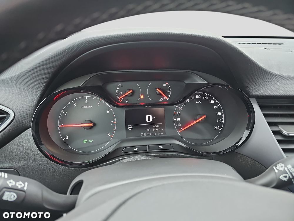 Opel Crossland X - 12