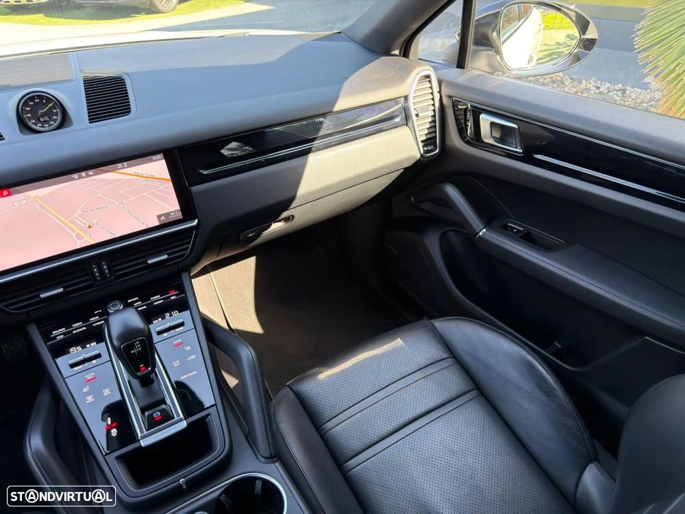 Porsche Cayenne Coupé E-Hybrid Tiptronic S - 33