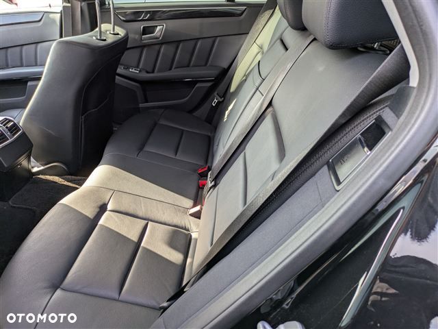 Mercedes-Benz Klasa E 300 4Matic 7G-TRONIC Avantgarde - 10