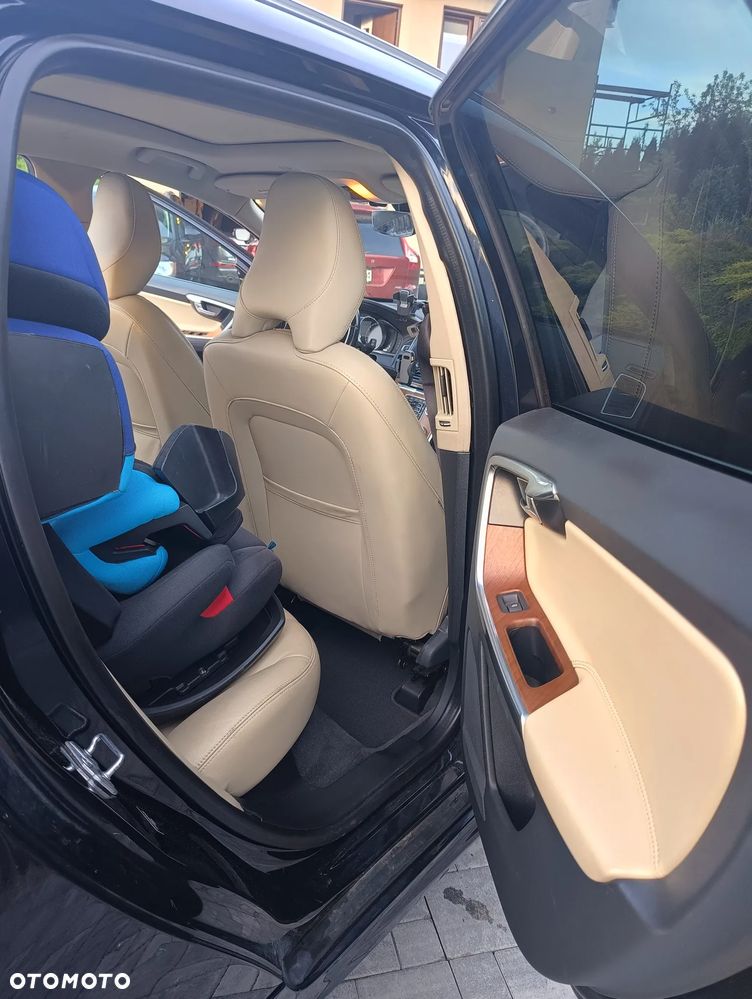 Volvo XC 60 - 32
