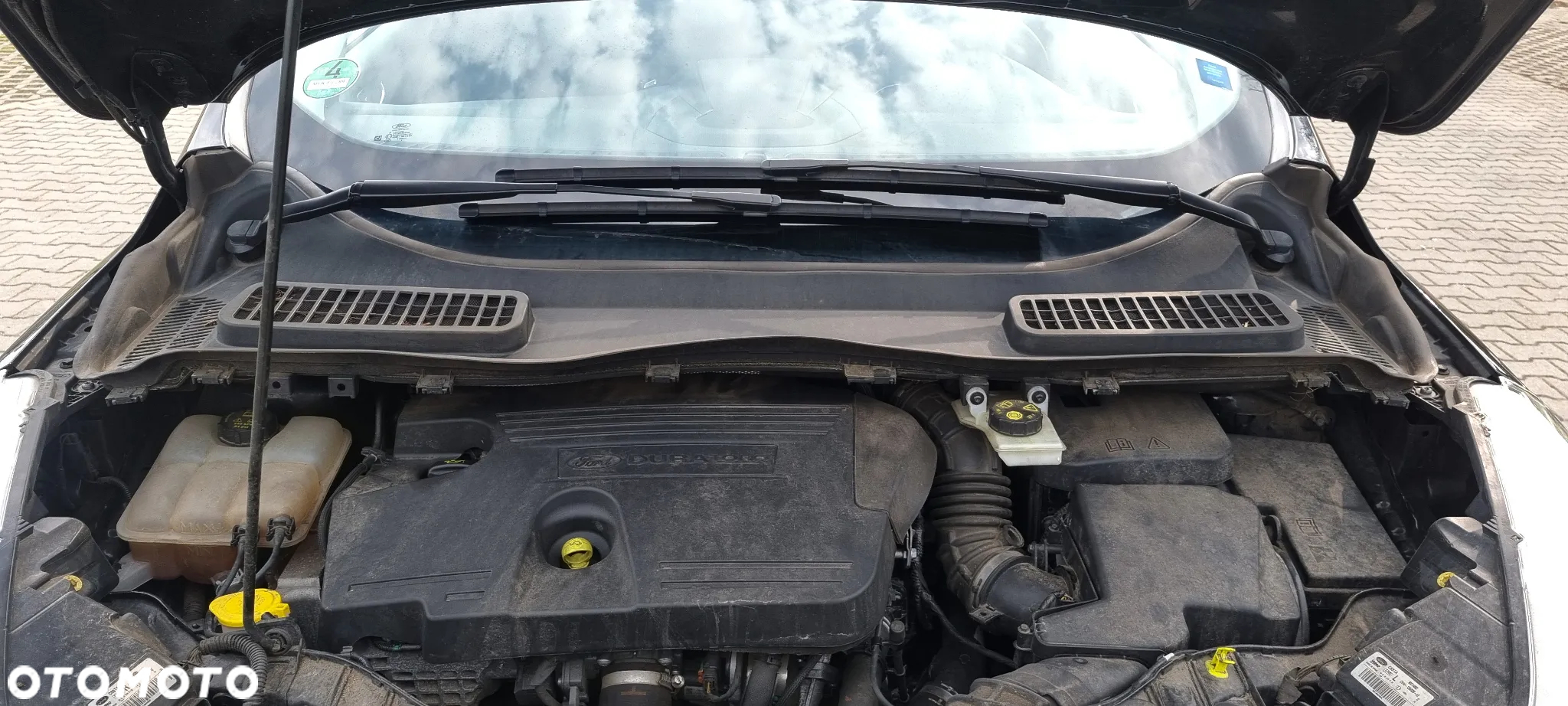 Ford Kuga 2.0 TDCi 2x4 Titanium - 39