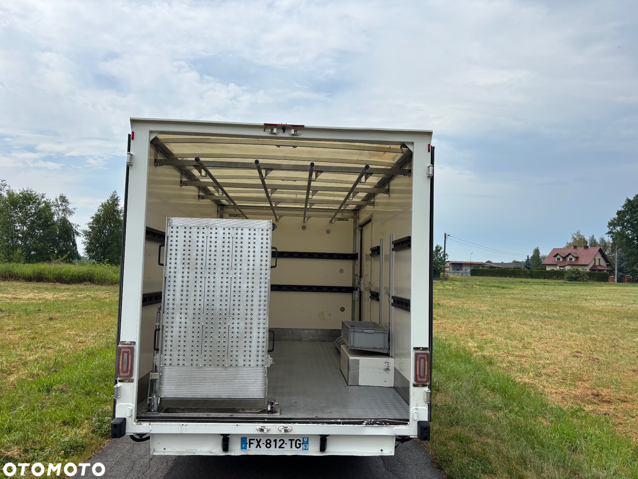 Renault RENAULT MASTER 145dCi/Kontener niskopodzwoziowy/Klima/Winda/Super stan - 9