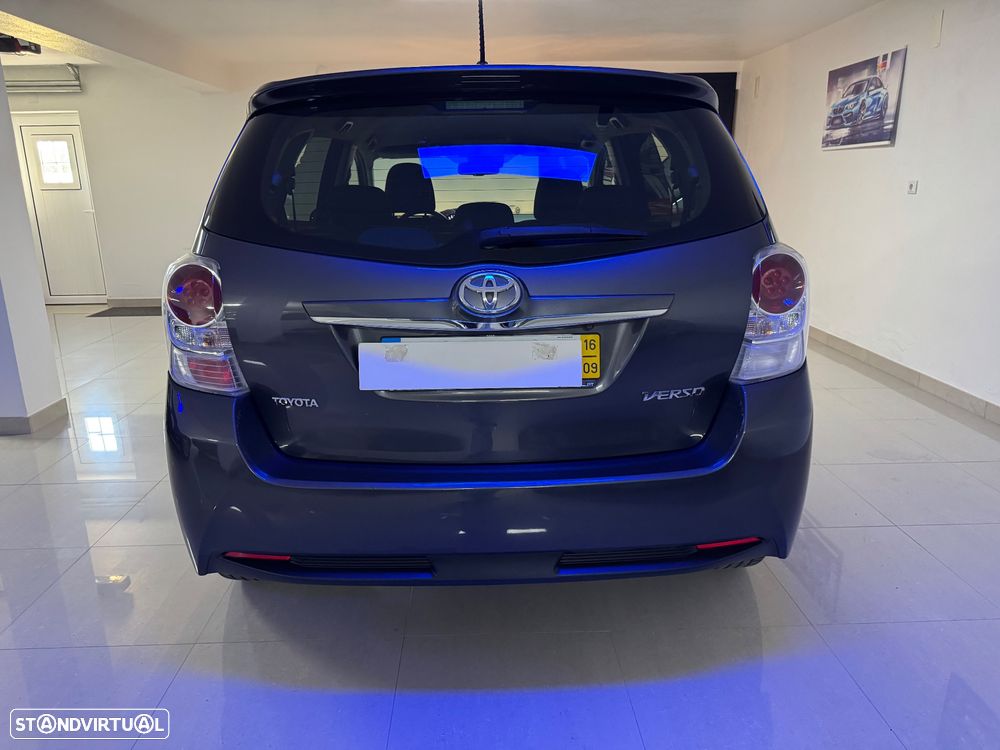 Toyota Verso 1.6 D-4D Exclusive - 32