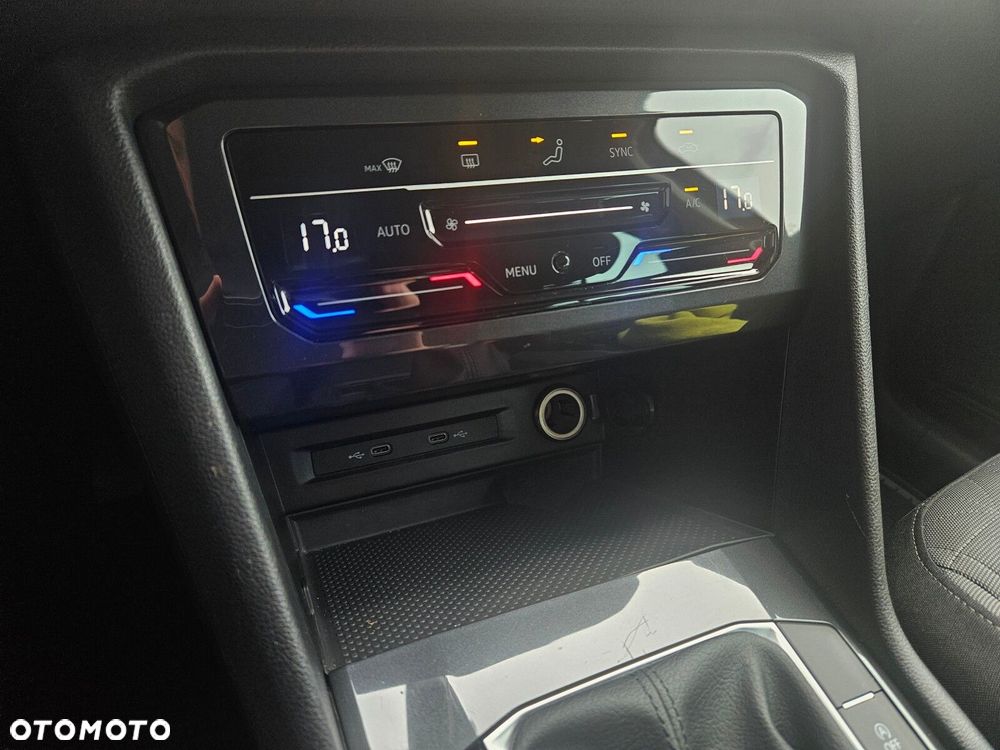 Volkswagen Tiguan 1.5 TSI EVO Life - 22