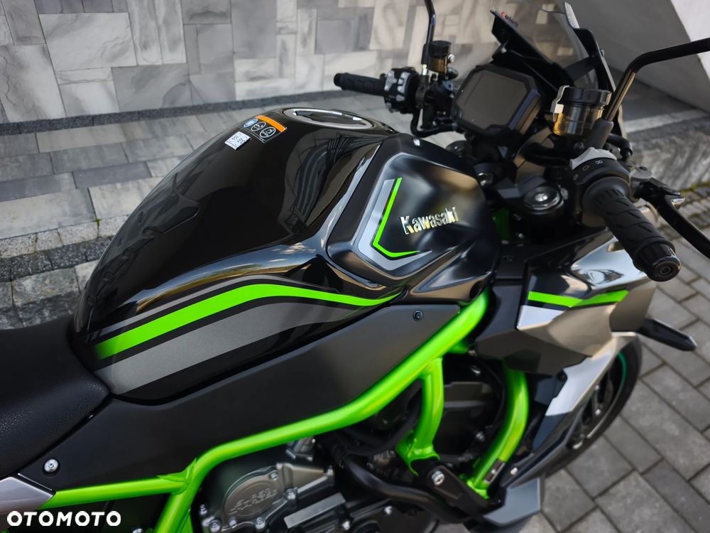 Kawasaki H2 - 7