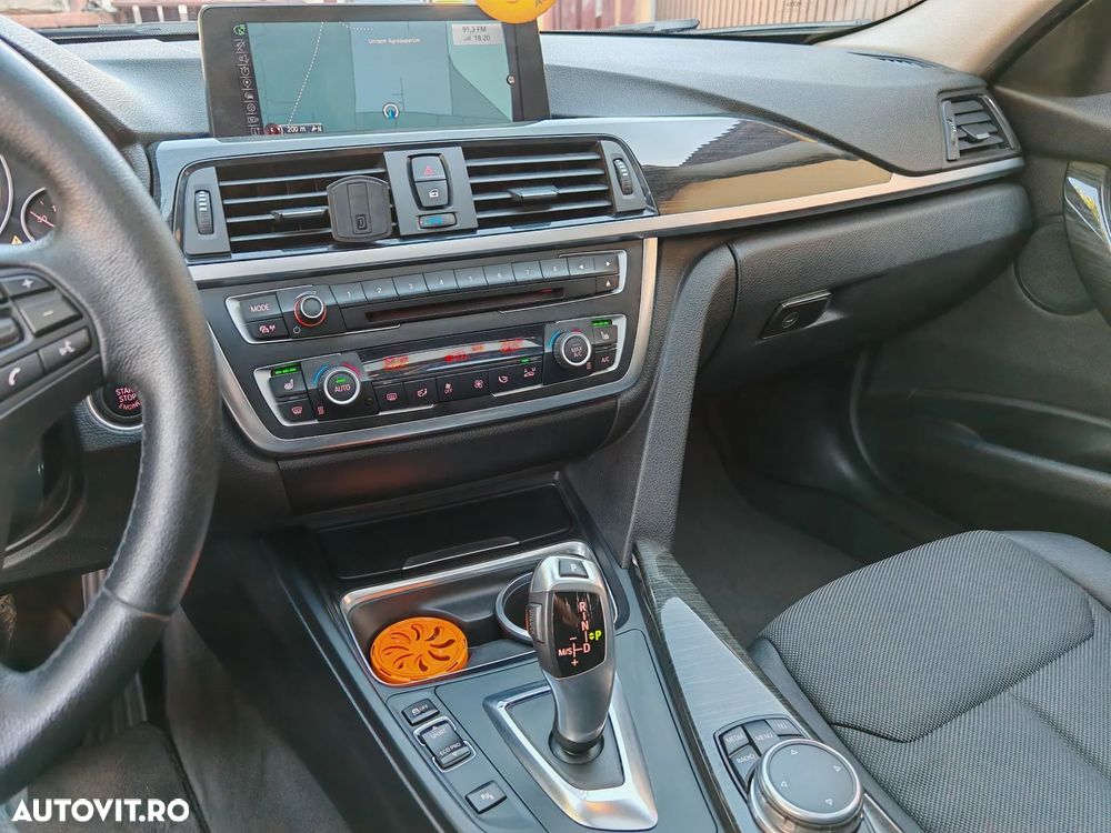 BMW Seria 3 318d Aut. Luxury Line - 15