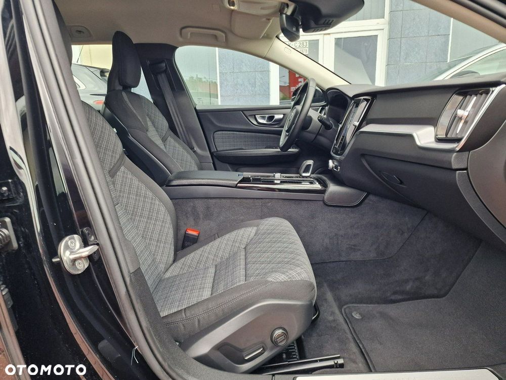 Volvo V60 T8 AWD Recharge Geartronic Inscription Expression - 25