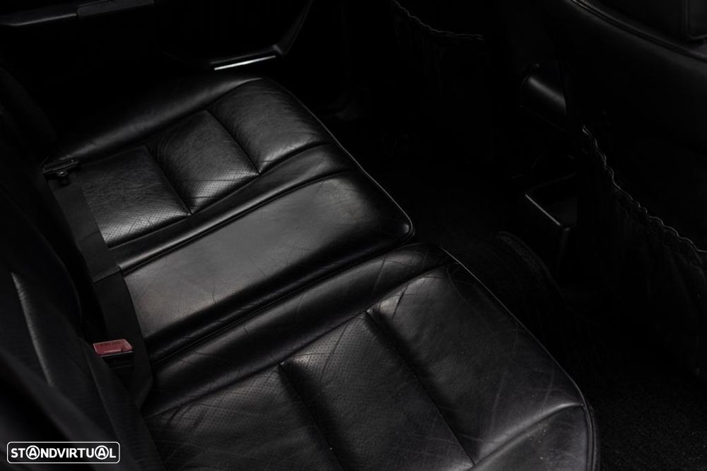 Mercedes-Benz E 220 Standard - 14