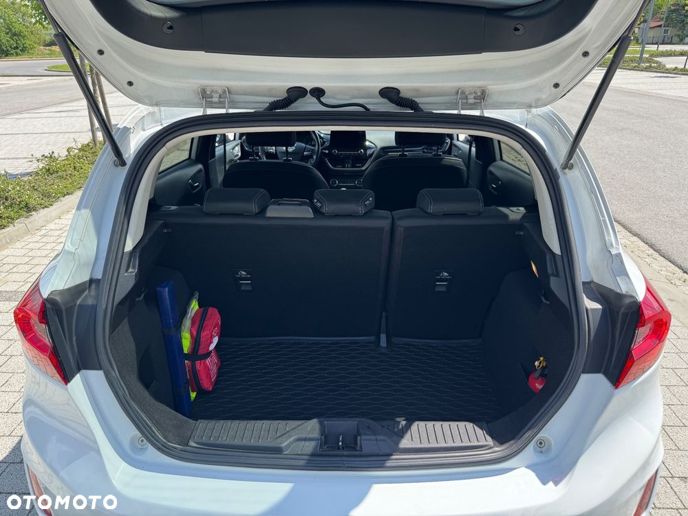 Ford Fiesta - 32