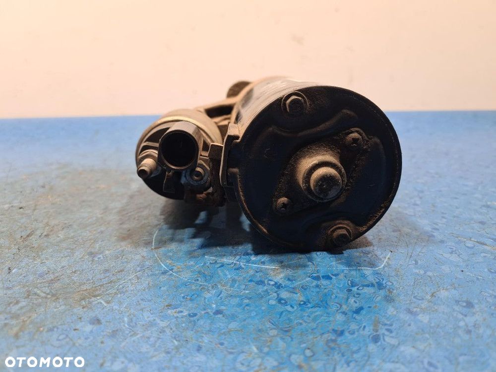 AUDI A4 B8 ROZRUSZNIK 1005831842 2.0 TDI - 4