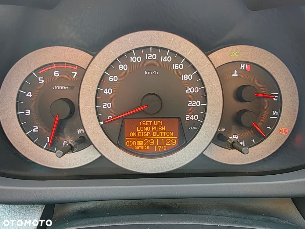 Toyota RAV4 2.2 D-4D Premium - 14