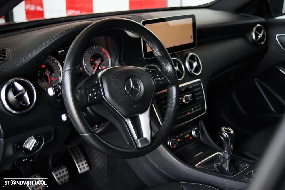 Mercedes-Benz A 200 CDI (BlueEFFICIENCY) Urban - 22
