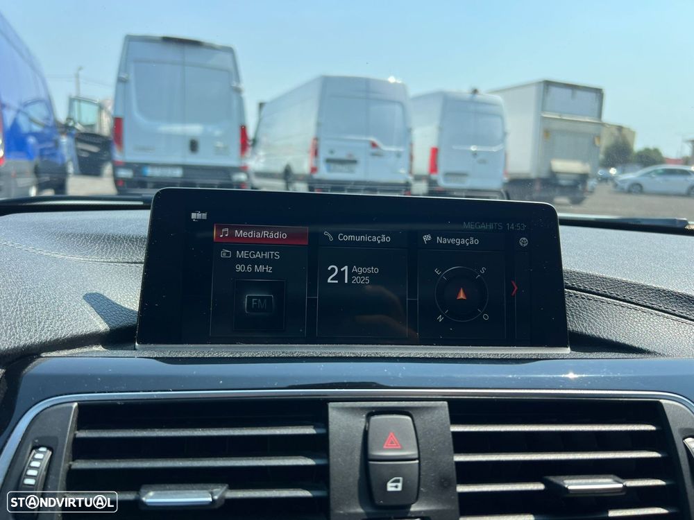 BMW 320 d Touring Pack M Auto - 43