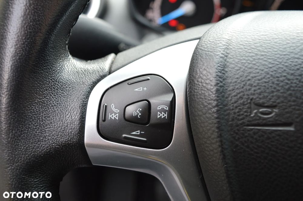 Ford Fiesta 1.0 EcoBoost Titanium - 21