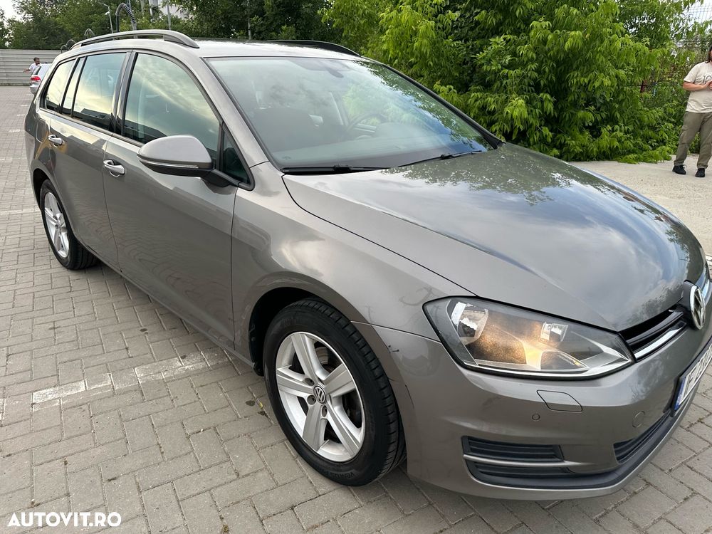 Volkswagen Golf - 9