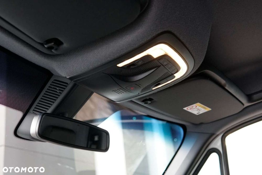 Mercedes-Benz Sprinter - 10