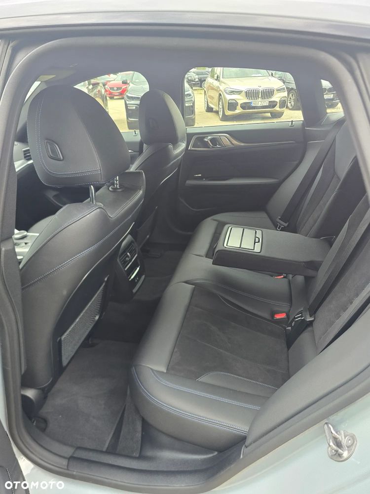 BMW i4 80.7kWh eDrive 40 M Sport - 7