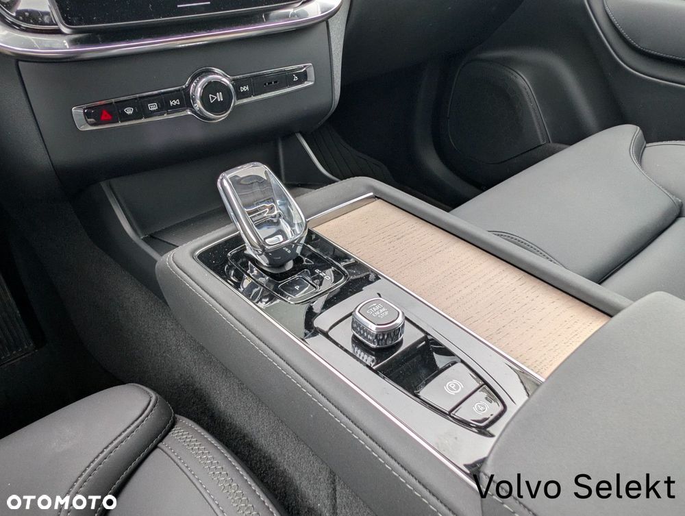 Volvo XC 90 - 16