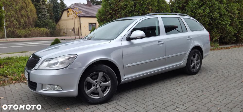 Skoda Octavia 1.6 TDI DPF Ambiente - 3
