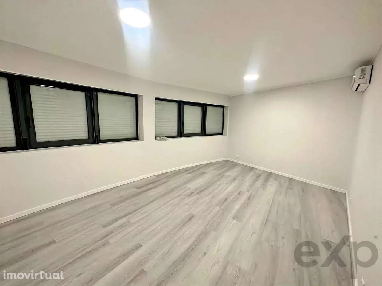 Braga - T4 Renovado com Garagem e Elevador – Centro Urbano de Braga - Grande imagem: 5/25