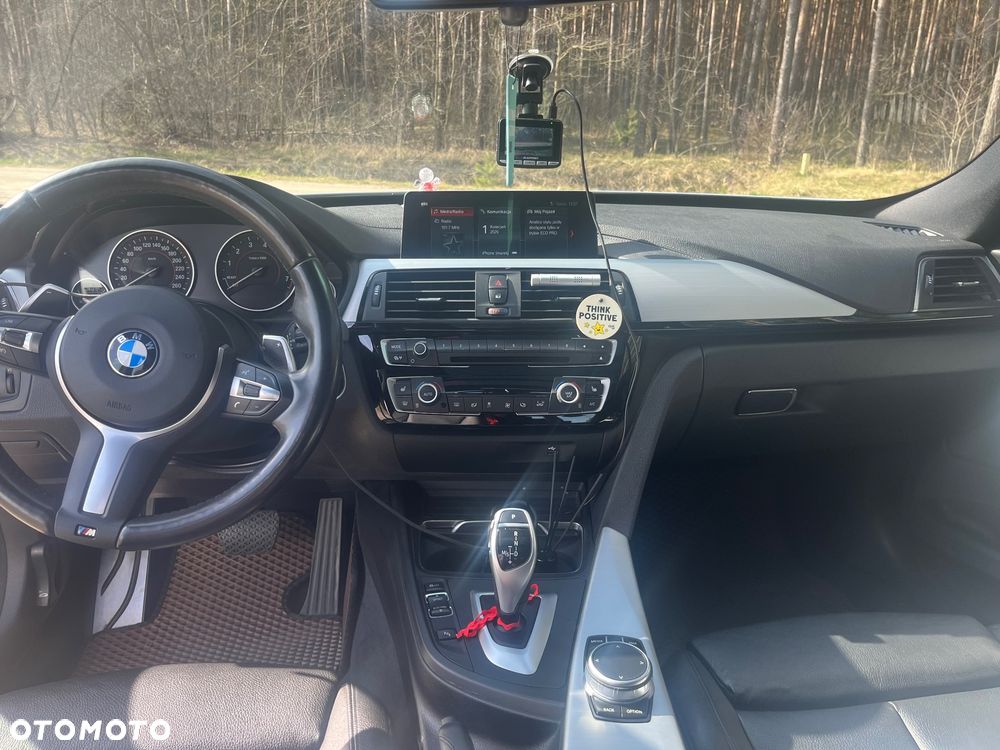BMW Seria 3 320i Edition M Sport Shadow - 13