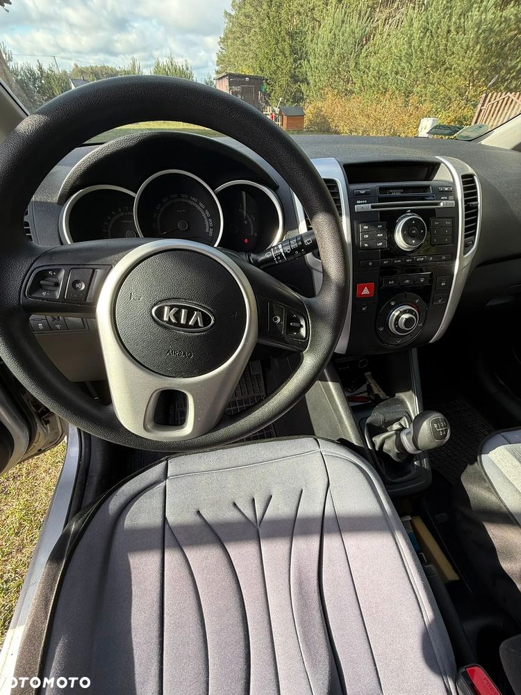 Kia Venga 1.4 S - 8