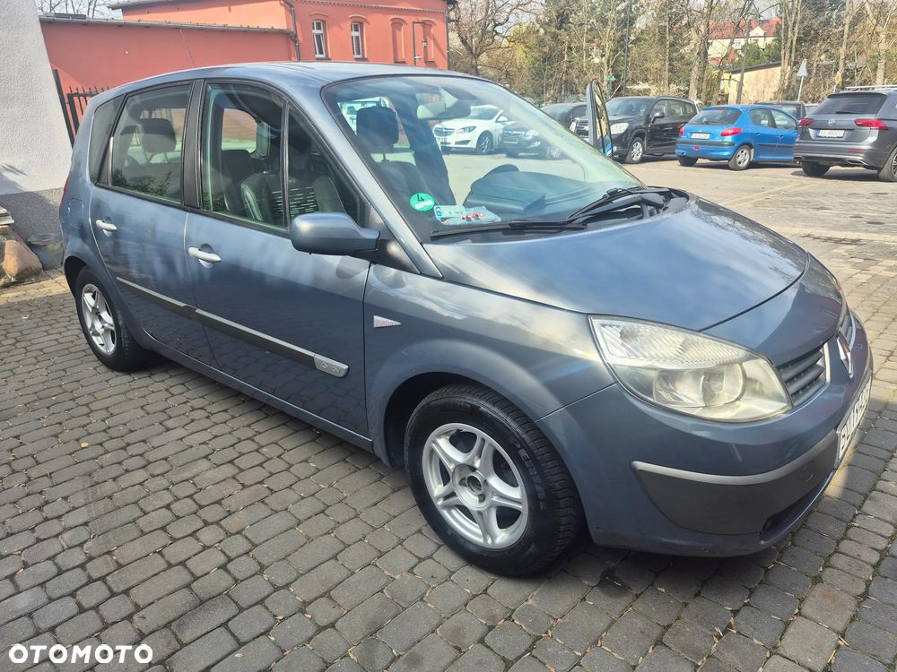 Renault Scenic 1.6 16V Confort Expression - 4
