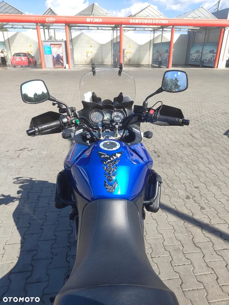 Suzuki V-STROM - 4