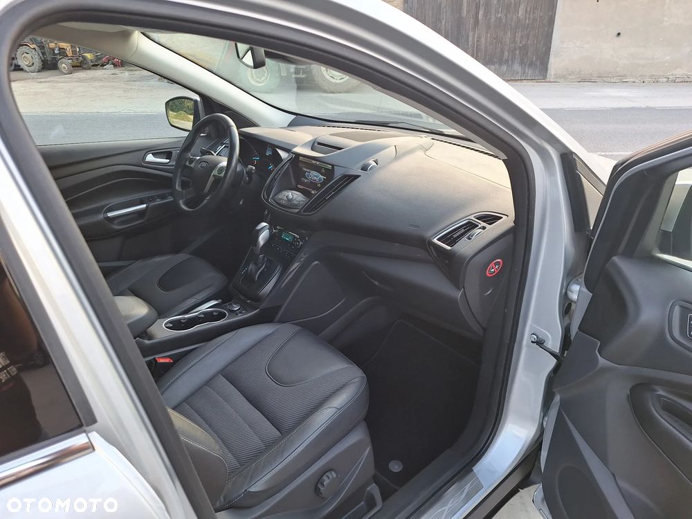 Ford Kuga 1.5 EcoBoost 4WD Titanium - 15