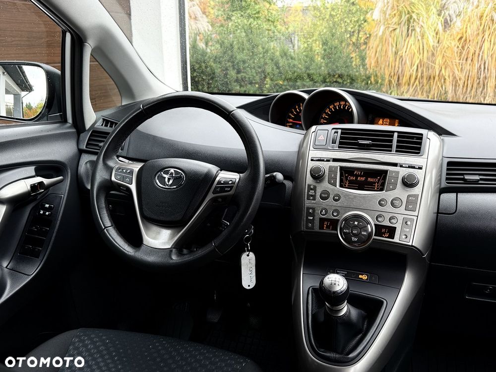 Toyota Verso 1.8 Edition - 28