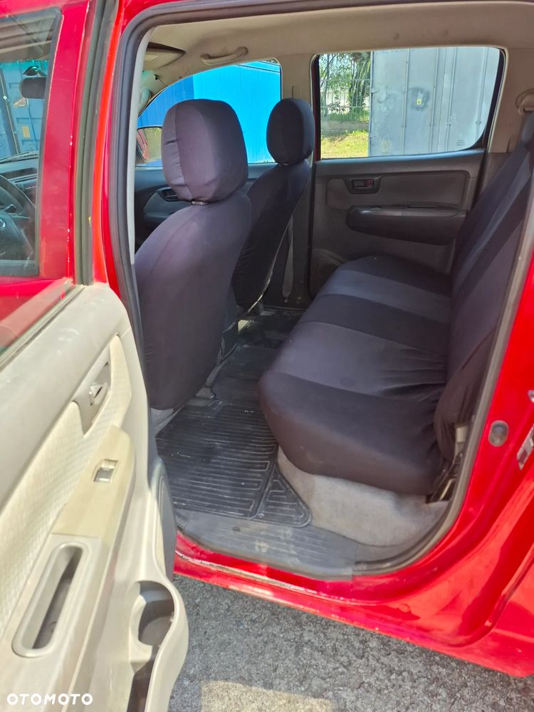 Toyota Hilux 2.5 D-4D Active - 9