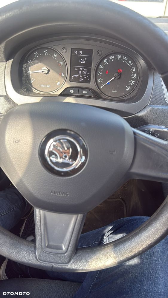 Skoda RAPID 1.2 TSI Active - 12