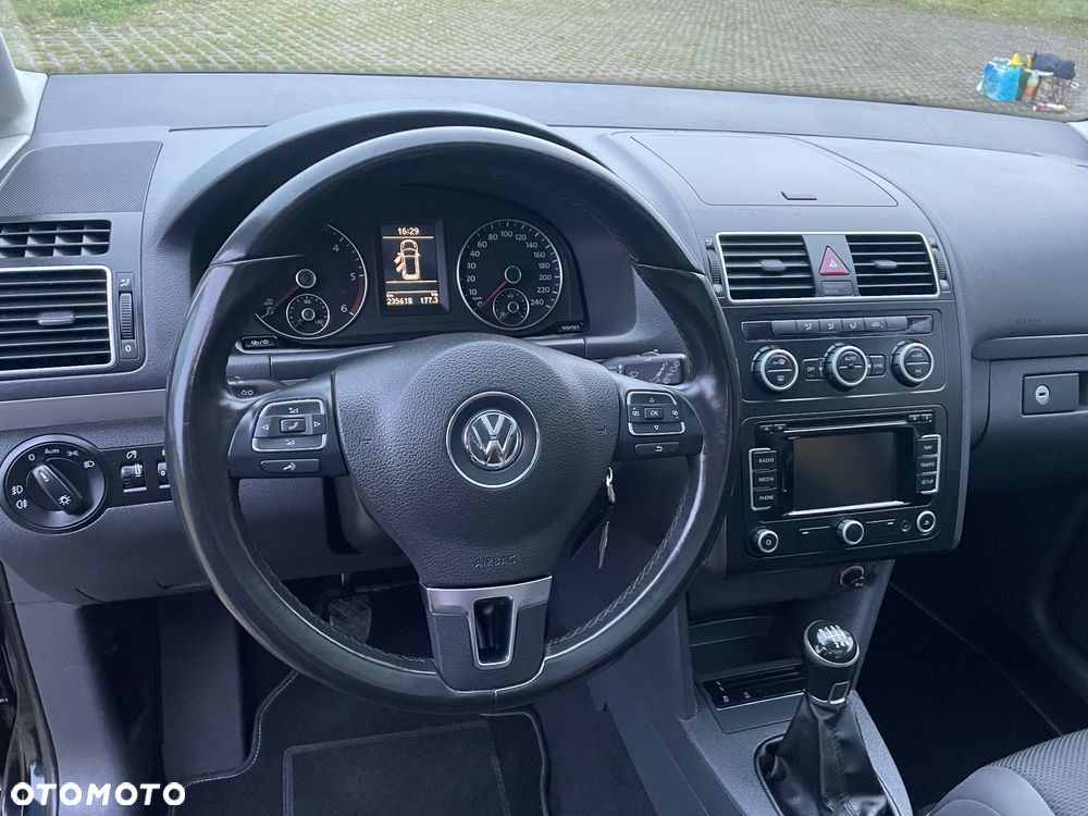 Volkswagen Touran 1.6 TDI DPF BlueMot Trendline - 23