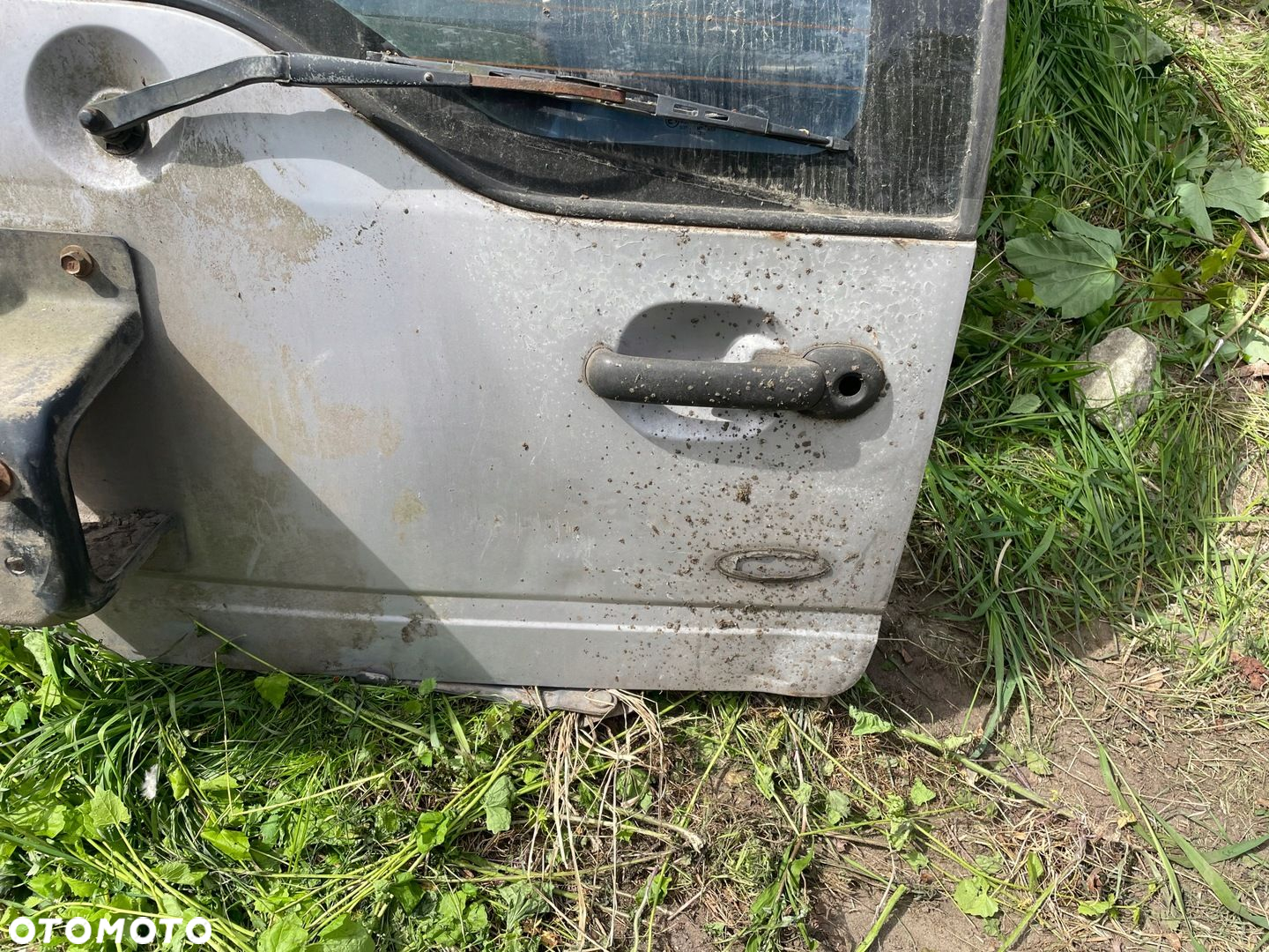 ford maverick mk1 I terrano II klapa bagażnika kompletna - 2