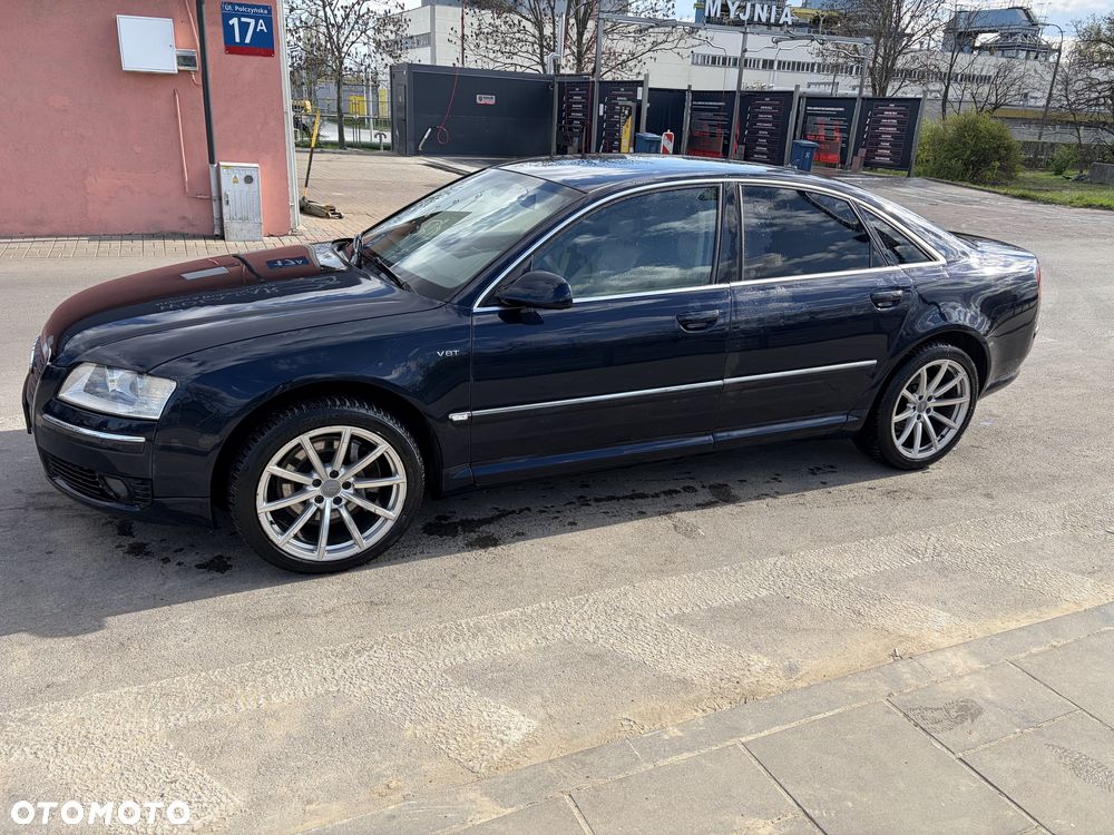 Audi A8 - 1