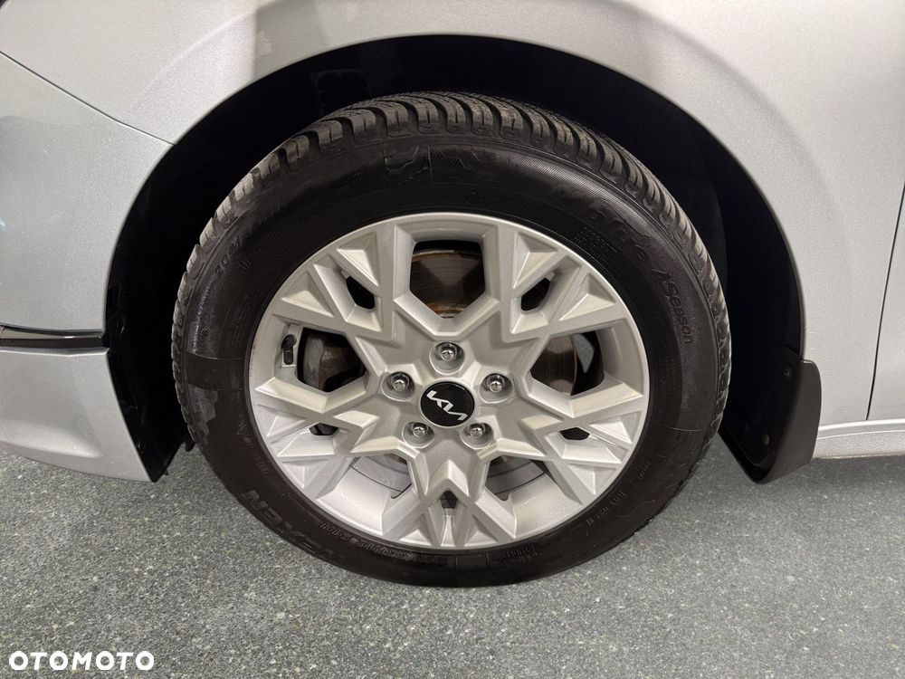 Kia Ceed - 11