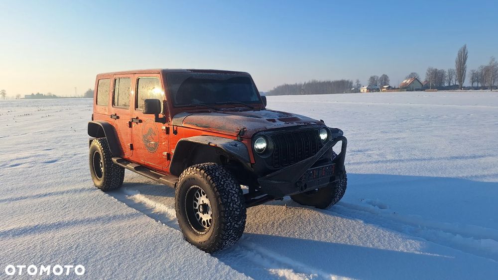 Jeep Wrangler Unlimited 3.8 Sahara - 14
