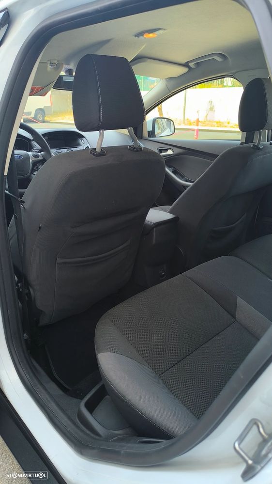 Ford Focus SW 1.6 TDCi DPF Trend - 36